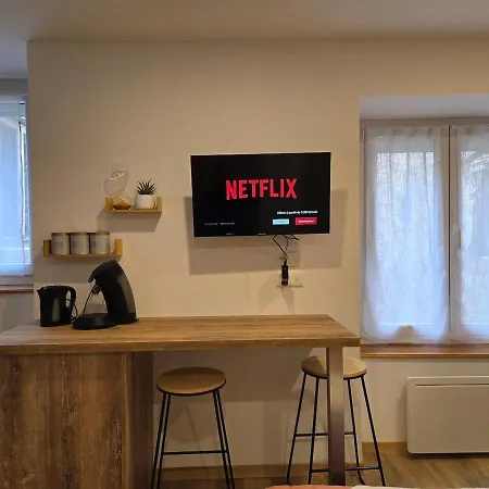 Le Sebastopol- Cosy En Centre De Бриуд